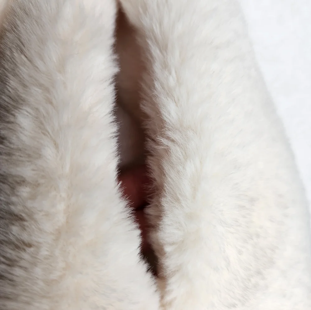 NEW Apparis Ivory Faux Fur Scarf